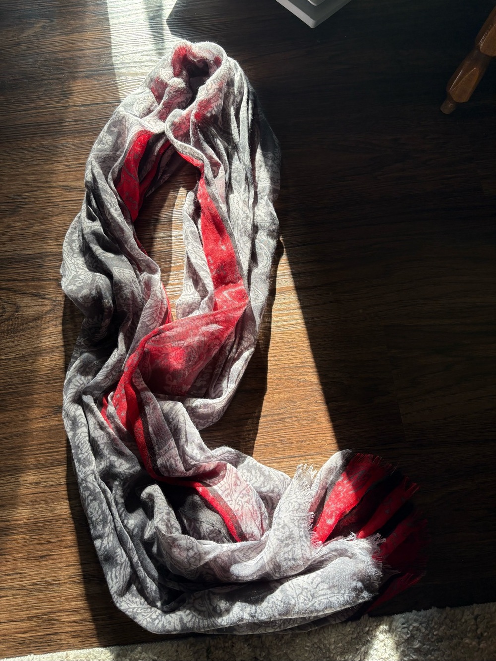Lightweight Gray and Red Patterned Women's Scarf